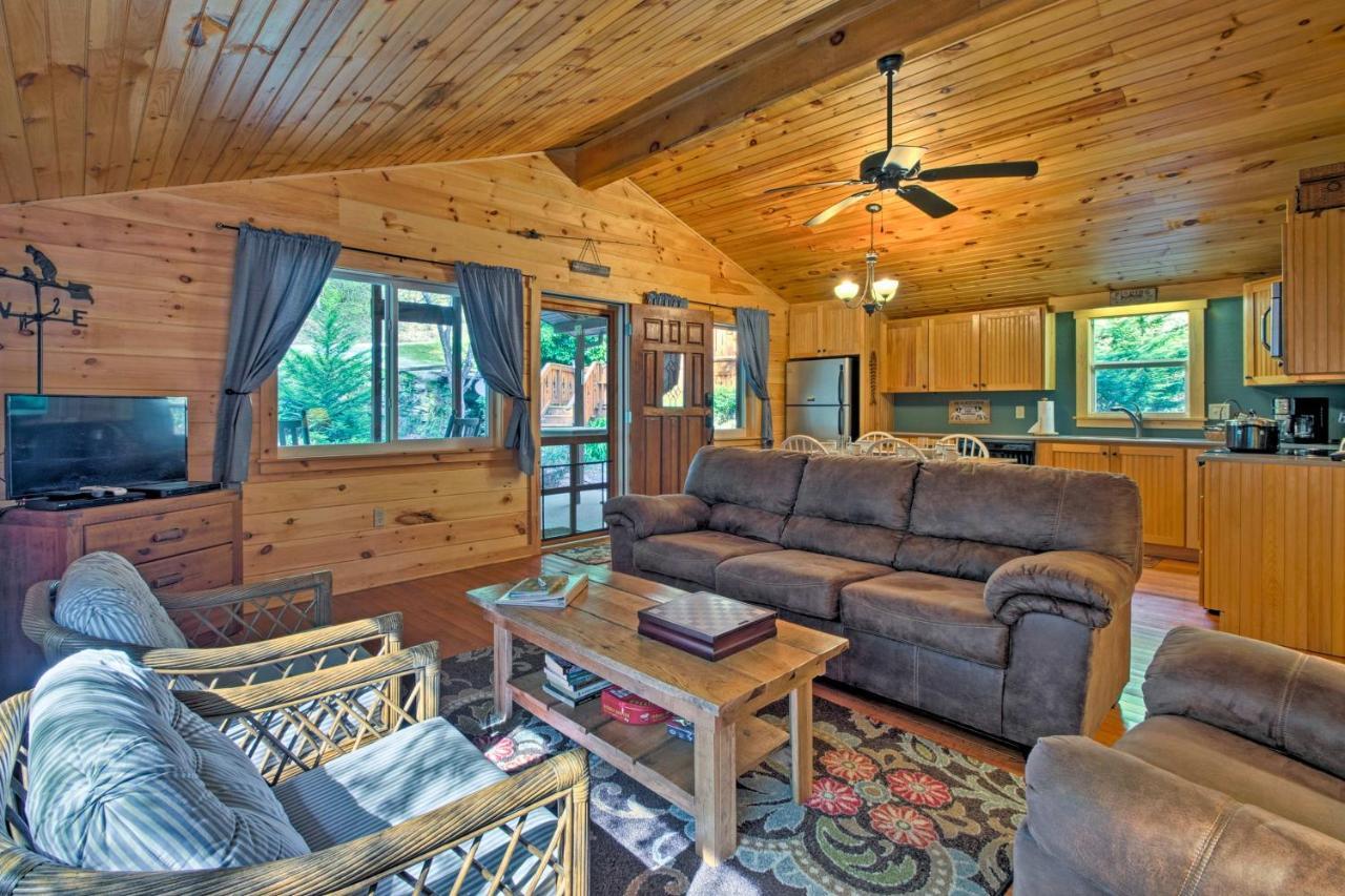 Bryson City Cabin With Fire Pit On Coopers Creek! Exterior photo